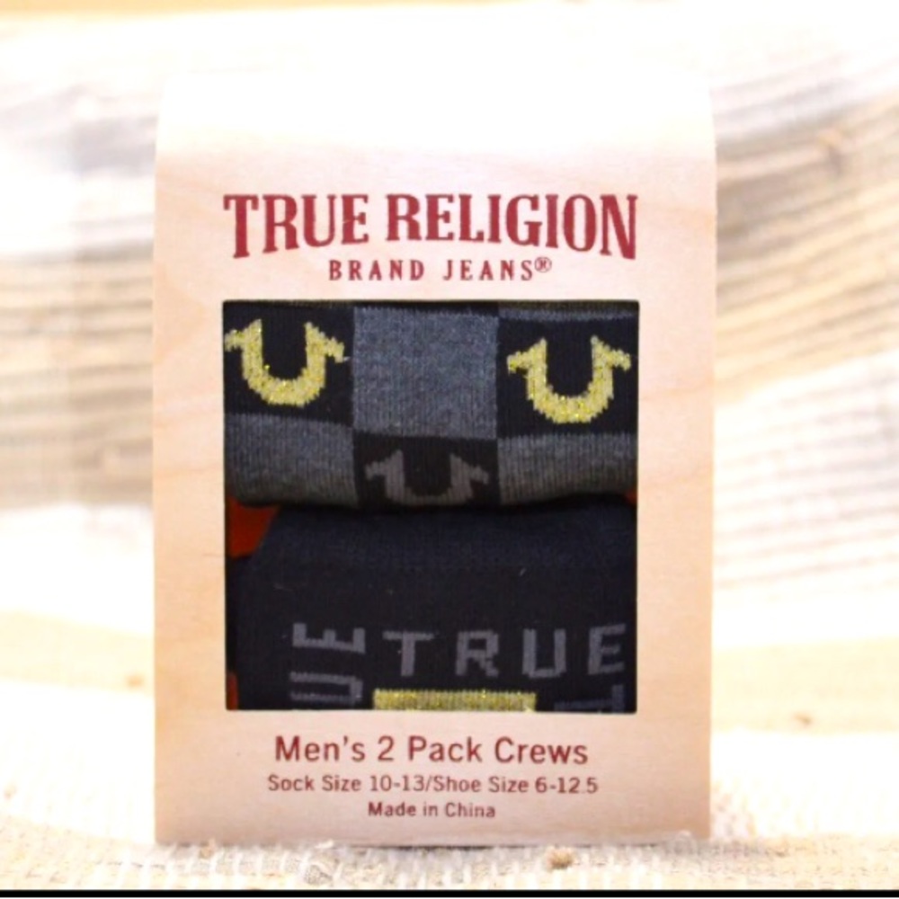 True Religion Jeans 2 PACK Crews Logo SOCKS w/Gift Box Limited edition New.